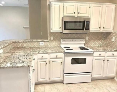8000 Anchor Street - Photo Thumbnail 1