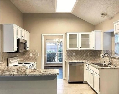 8000 Anchor Street - Photo Thumbnail 2