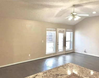 8000 Anchor Street - Photo Thumbnail 18