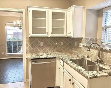 8000 Anchor Street - Photo Thumbnail 6
