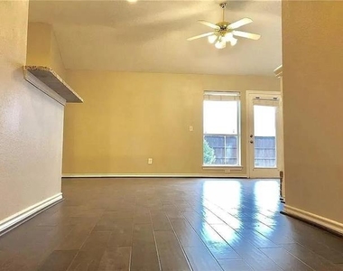 8000 Anchor Street - Photo Thumbnail 13