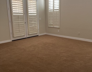 18068 W Rimrock Street - Photo Thumbnail 8