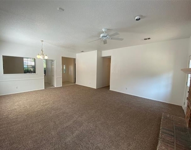 7904 Steppington Drive - Photo Thumbnail 5