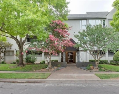 4104 N Hall Street - Photo Thumbnail 1