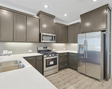 517 Parkside Drive - Photo Thumbnail 10