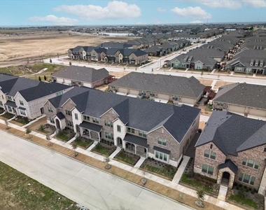 517 Parkside Drive - Photo Thumbnail 29