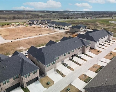 517 Parkside Drive - Photo Thumbnail 33