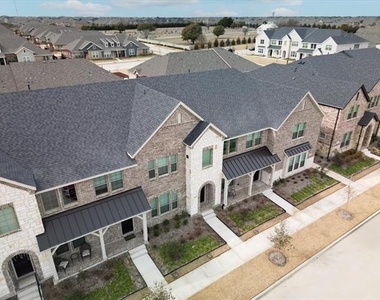 517 Parkside Drive - Photo Thumbnail 27
