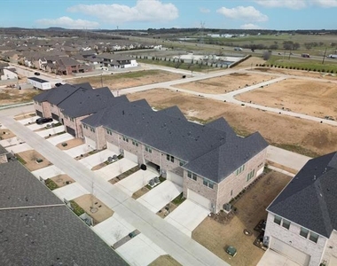 517 Parkside Drive - Photo Thumbnail 31
