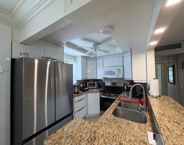 292 Brittany Avenue - Photo Thumbnail 13
