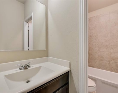 16333 Toledo Bend Court - Photo Thumbnail 11