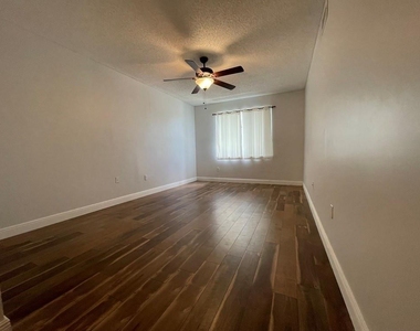 6992 Sw 39th Street - Photo Thumbnail 2
