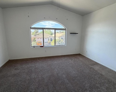 3133 E Kristal Way - Photo Thumbnail 5