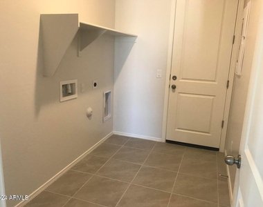 10512 W Appaloosa Trail - Photo Thumbnail 15