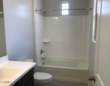 10512 W Appaloosa Trail - Photo Thumbnail 6