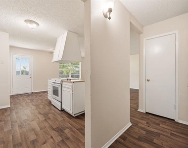 616 Reveille Road - Photo Thumbnail 4
