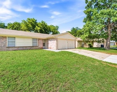 616 Reveille Road - Photo Thumbnail 1