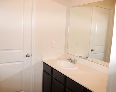 1436 Briar Hill Road - Photo Thumbnail 13