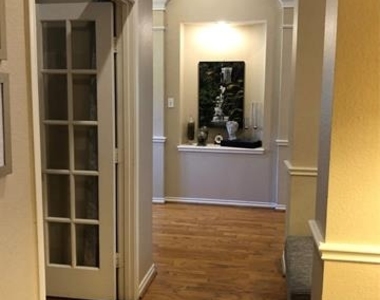 2685 Hillside Drive - Photo Thumbnail 15