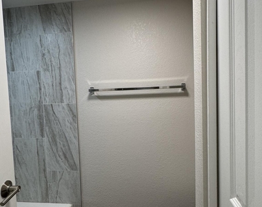 1340 N Recker Road - Photo Thumbnail 8