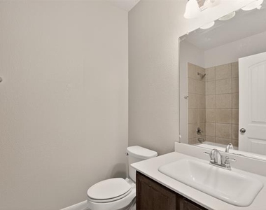 9105 Switchgrass Lane - Photo Thumbnail 5