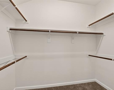 9105 Switchgrass Lane - Photo Thumbnail 11