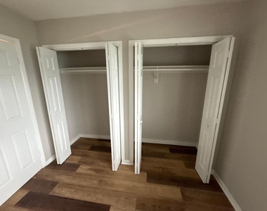 717 Ne 10th Avenue - Photo Thumbnail 9