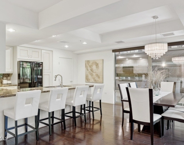 7151 E Rancho Vista Drive - Photo Thumbnail 6
