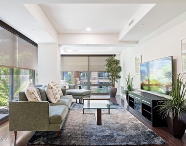 7151 E Rancho Vista Drive - Photo Thumbnail 8