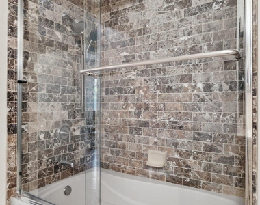 7151 E Rancho Vista Drive - Photo Thumbnail 20