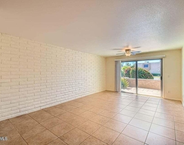 4354 N 82nd Street - Photo Thumbnail 5