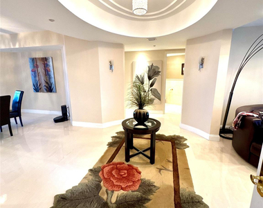 19111 Collins Avenue - Photo Thumbnail 6