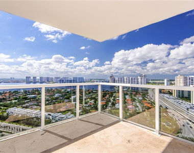 19111 Collins Avenue - Photo Thumbnail 4