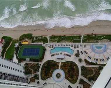 19111 Collins Avenue - Photo Thumbnail 16