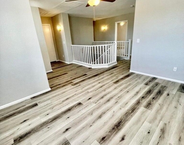 16200 W Moreland Street - Photo Thumbnail 11