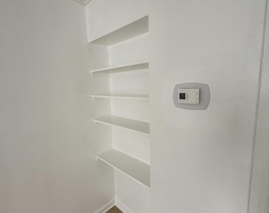 220 Walton Boulevard - Photo Thumbnail 6