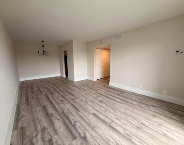 1601 S Flagler Drive - Photo Thumbnail 1