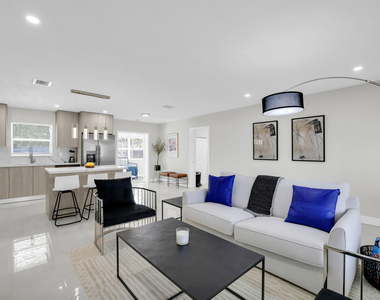 3160 Sw 20th Court - Photo Thumbnail 7