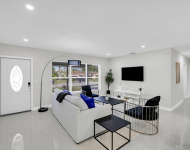 3160 Sw 20th Court - Photo Thumbnail 5