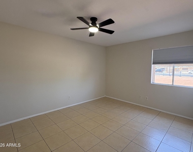 522 N 4th Street - Photo Thumbnail 5