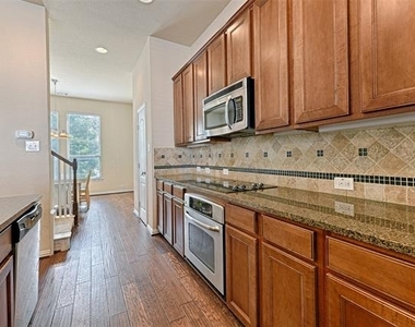 2326 Stutz Drive - Photo Thumbnail 8