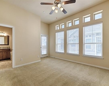 2326 Stutz Drive - Photo Thumbnail 18