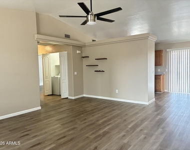 9105 W Raven Drive - Photo Thumbnail 1