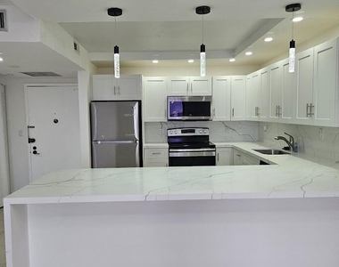 600 Three Islands Boulevard - Photo Thumbnail 5