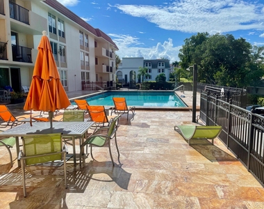 1000 Spanish River Road - Photo Thumbnail 51
