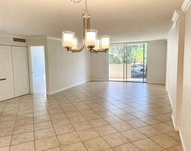 1000 Spanish River Road - Photo Thumbnail 16