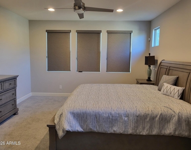 3904 Goldmine Canyon Way - Photo Thumbnail 16