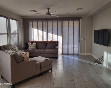 3904 Goldmine Canyon Way - Photo Thumbnail 6