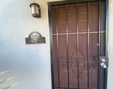 1507 N 15th Avenue - Photo Thumbnail 2
