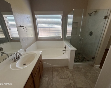 8747 W Adam Avenue - Photo Thumbnail 3